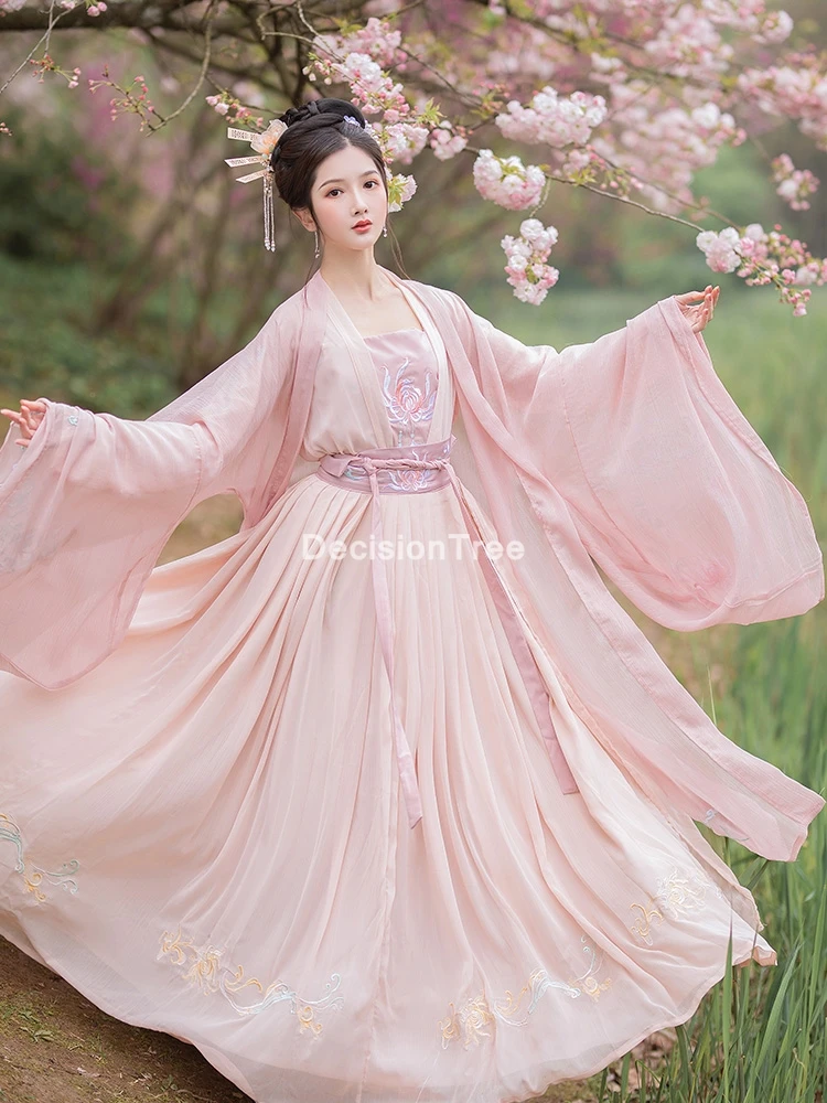 2021 retro women chinese style cloak women tang female traditional chinese ancient costume woman dance costumes hanfu cloak
2021 retro women chinese style cloak women tang female traditional chinese ancient costume woman dance costumes hanfu cloak
