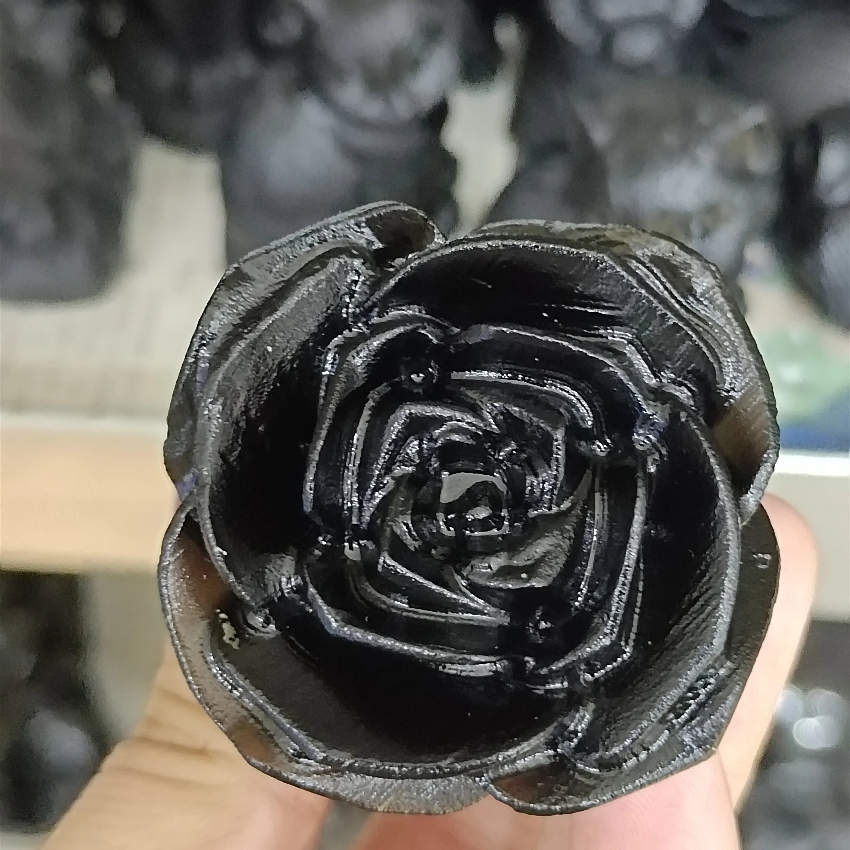 4-5cm 1pc Hand Carving Crystal Natural Crystals Black Obsidian Rose flower healing reiki crafts Home decoration gifts ornament
4-5cm 1pc Hand Carving Crystal Natural Crystals Black Obsidian Rose flower healing reiki crafts Home decoration gifts ornament