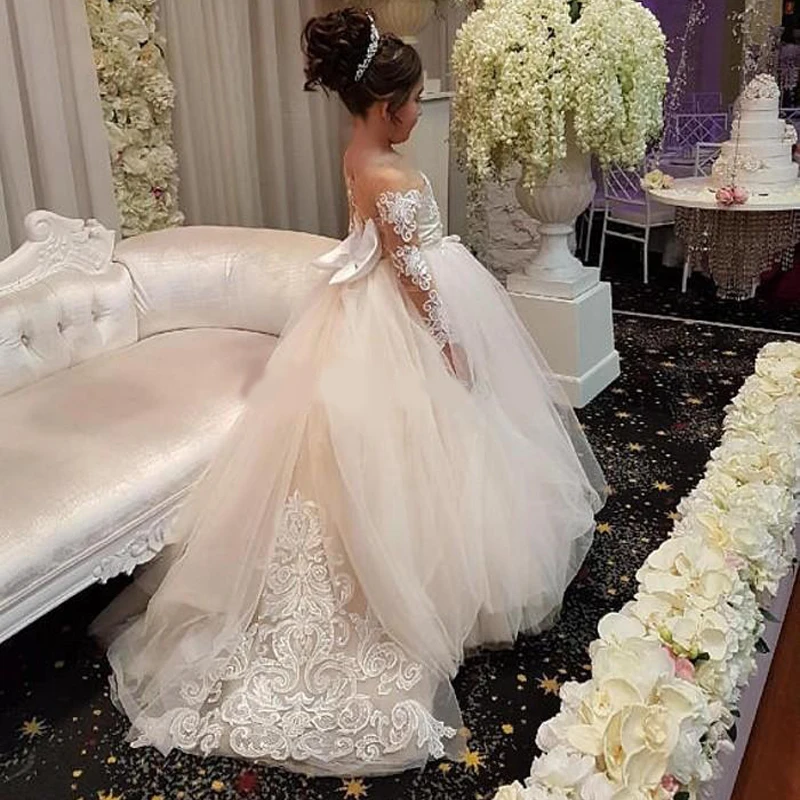 Elegant Ball Gown Flower Girls Dresses For Weddings Sheer Neck Long Sleeves Applique Lace Tulle Children Wedding Dresses Girls
Elegant Ball Gown Flower Girls Dresses For Weddings Sheer Neck Long Sleeves Applique Lace Tulle Children Wedding Dresses Girls