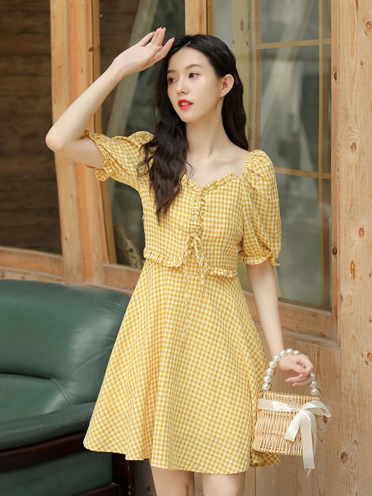 Temperament Small Tea Break Skirt Type A Fresh Sweet Puff Sleeve French Plaid Dress Female Summer New Style Square Neck
Temperament Small Tea Break Skirt Type A Fresh Sweet Puff Sleeve French Plaid Dress Female Summer New Style Square Neck