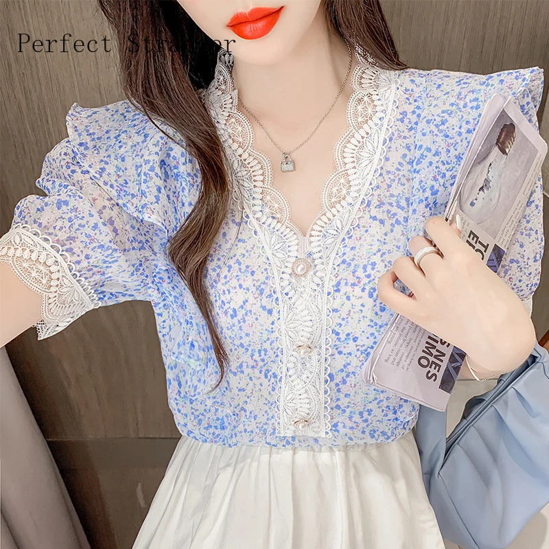 2021 LeisureWomens Tops and Blouses Short Sleeve Shirts Women V Collar Chiffon Women's Blouse Vintage Top Female 
2021 LeisureWomens Tops and Blouses Short Sleeve Shirts Women V Collar Chiffon Women's Blouse Vintage Top Female