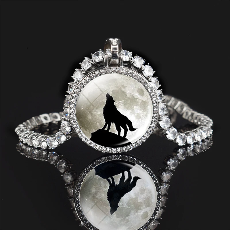 Fashion Exquisite Rhinestone Necklace Wolf Pendant Men and Women Jewelry Accessories Animal Necklace High Jewelry Gift Wholesale
Fashion Exquisite Rhinestone Necklace Wolf Pendant Men and Women Jewelry Accessories Animal Necklace High Jewelry Gift Wholesale