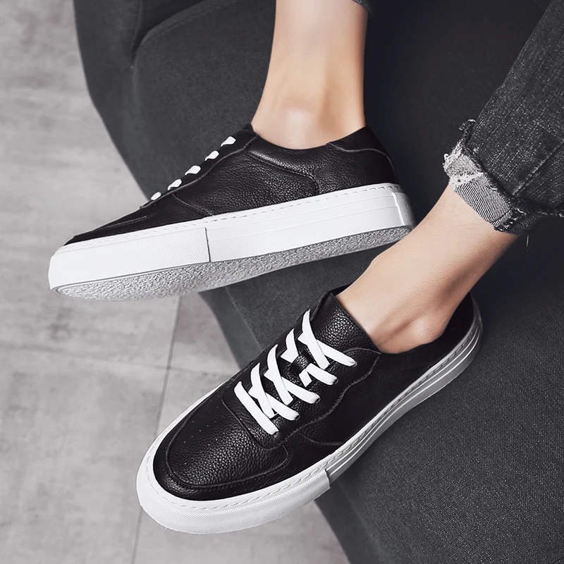 Summer Casual Shoes Zapatos Casuales Para Hombre Men Casual Flat Shoes Fashion Leather Sports Leisure Sapatos For Mens Loafers
Summer Casual Shoes Zapatos Casuales Para Hombre Men Casual Flat Shoes Fashion Leather Sports Leisure Sapatos For Mens Loafers