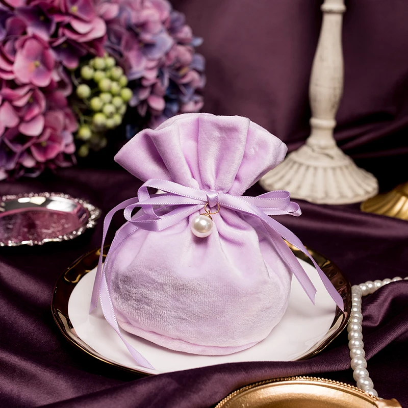 25pcs Purple gift bags with hand velvet Wedding Candy Box baby shower bag party favors gift boxes packaging gift box Supplies
25pcs Purple gift bags with hand velvet Wedding Candy Box baby shower bag party favors gift boxes packaging gift box Supplies