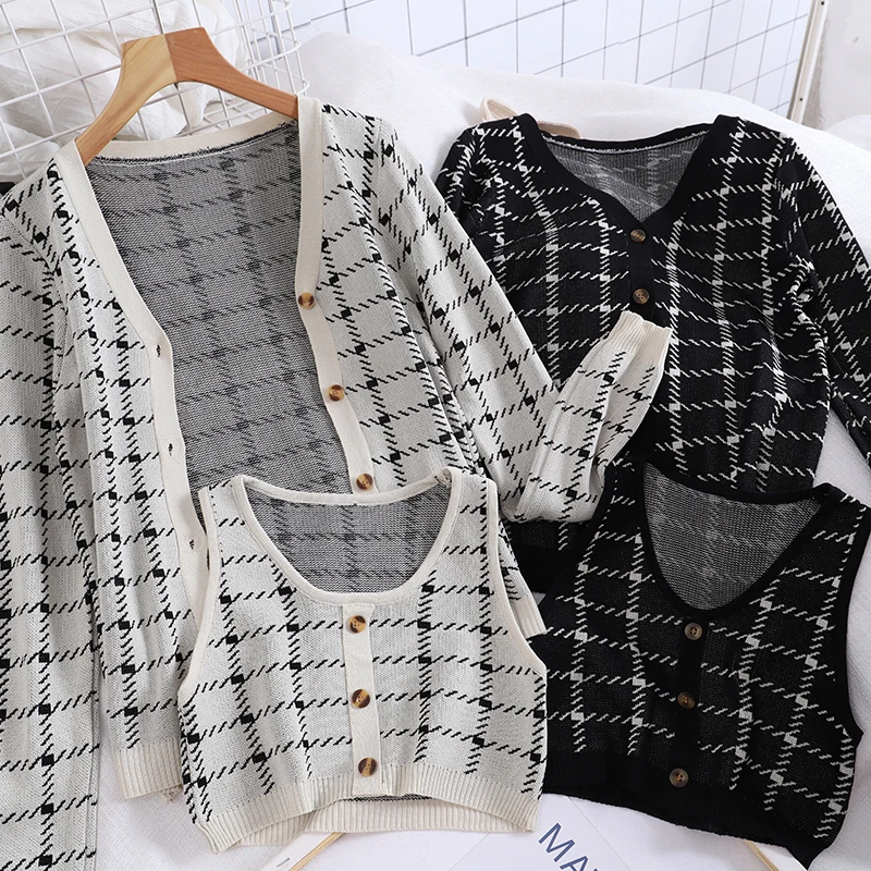 Fall Winter 2021 Womens Fashion 2 Piece Set Women Top and Cardigan Chic Plaid Long Sleeve Button Up Sweater Coat Short Vest Suit
Fall Winter 2021 Womens Fashion 2 Piece Set Women Top and Cardigan Chic Plaid Long Sleeve Button Up Sweater Coat Short Vest Suit