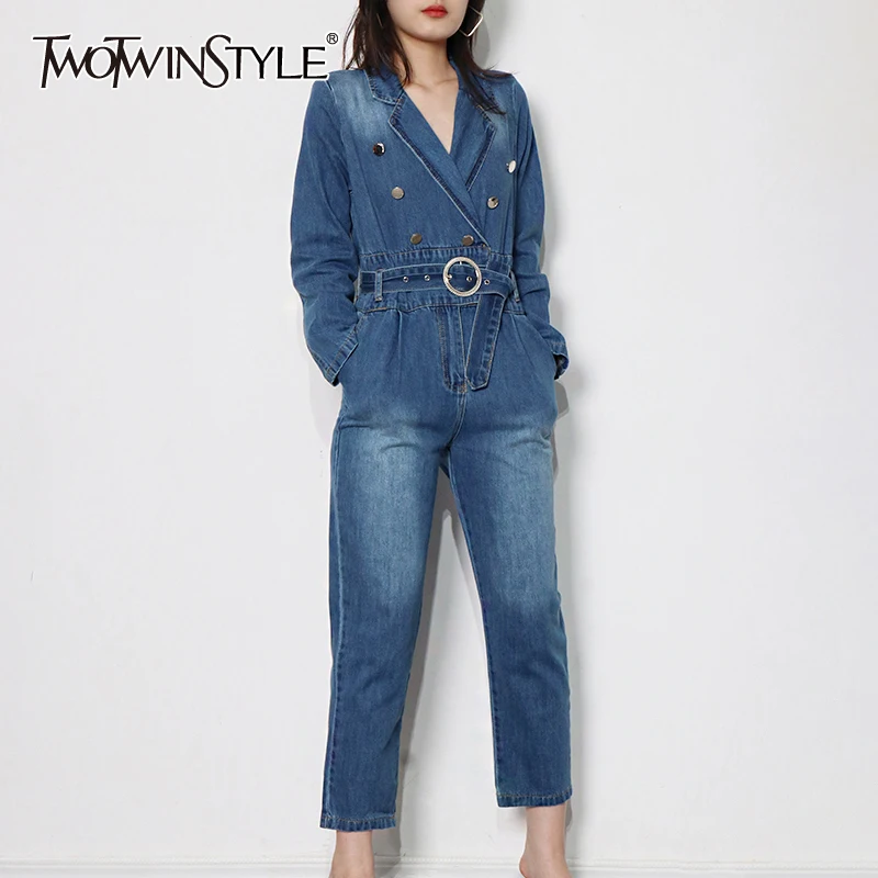 Женский джинсовый комбинезон TWOTWINSTYLE, повседневный комбинезон на пуговицах с лацканами, длинным рукавом и высокой талией
Женский джинсовый комбинезон TWOTWINSTYLE, повседневный комбинезон на пуговицах с лацканами, длинным рукавом и высокой талией