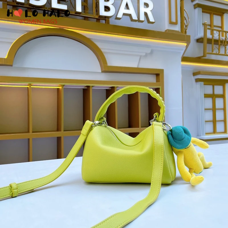 Designer Avocado Green Flap Shoulder Bag Women 2021 Luxury Brand Fashionable Soft Purses Crossbody Ladies Top Quality Handbags
Designer Avocado Green Flap Shoulder Bag Women 2021 Luxury Brand Fashionable Soft Purses Crossbody Ladies Top Quality Handbags