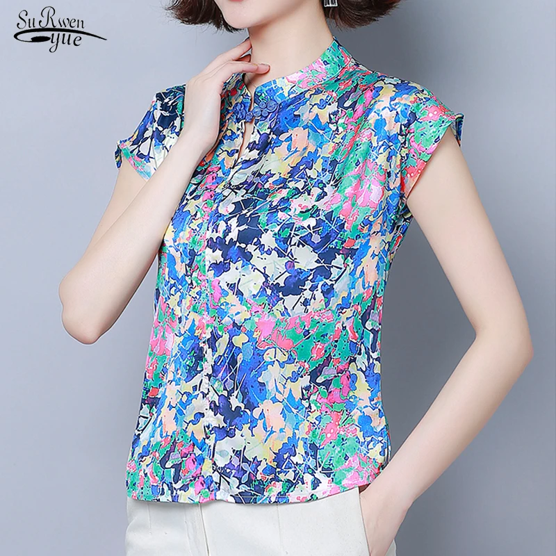 Сезон: весна-лето Новый стиль шелковая блузка с короткими рукавами и цветочным узором, женские блузы, размера плюс, пуловер с принтом женска... 
Сезон: весна-лето Новый стиль шелковая блузка с короткими рукавами и цветочным узором, женские блузы, размера плюс, пуловер с принтом женска...