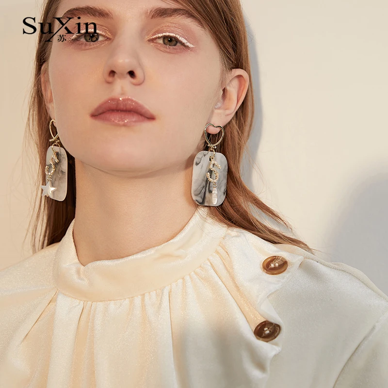 SuXin earrings 2020 new simple square temperament earrings for women long crystal pendant earrings jewelry gift
SuXin earrings 2020 new simple square temperament earrings for women long crystal pendant earrings jewelry gift