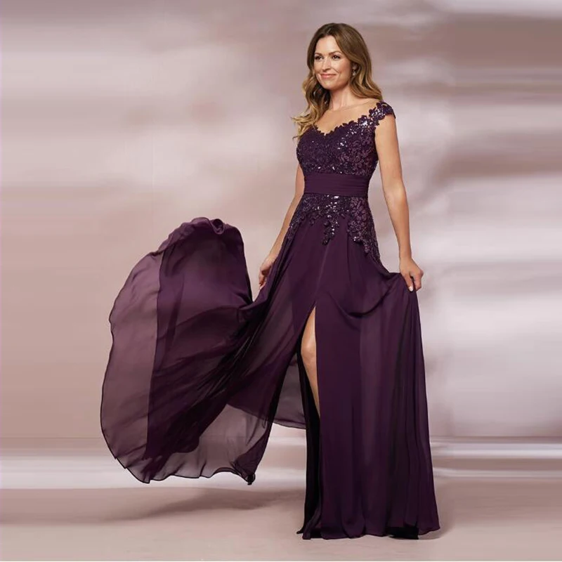 Gorgeous Purple High Side Slit Chiffon Mother of the Bride Dresses Cap Sleeves Sheer Boat Neck Wedding Party Gowns Applique
Gorgeous Purple High Side Slit Chiffon Mother of the Bride Dresses Cap Sleeves Sheer Boat Neck Wedding Party Gowns Applique