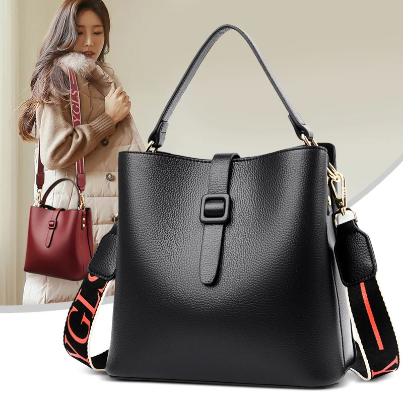 Простая модная Высококачественная мягкая кожаная дамская сумочка большой вместимости для женщин среднего возраста сумка-мессенджер на од...
Простая модная Высококачественная мягкая кожаная дамская сумочка большой вместимости для женщин среднего возраста сумка-мессенджер на од...