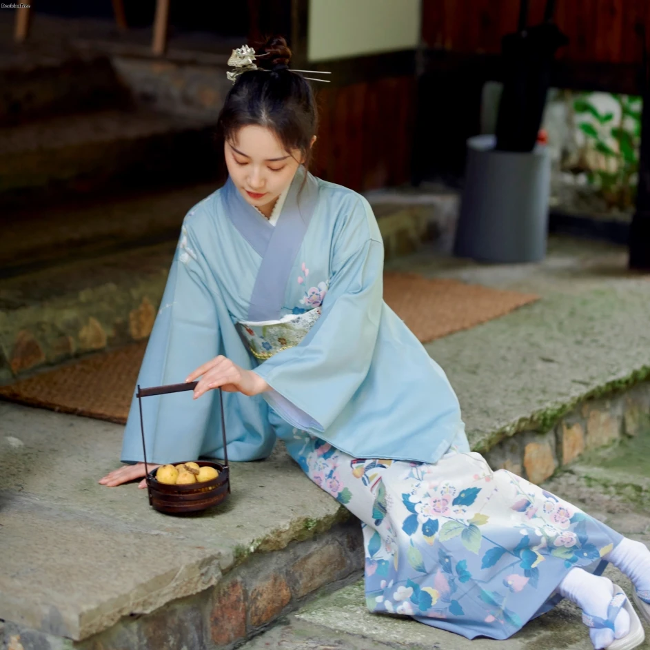 2022 girls japanese style japanese traditional cotton kimono cosplay kimono kawaii japan yukata kimono flowers kimono dress
2022 girls japanese style japanese traditional cotton kimono cosplay kimono kawaii japan yukata kimono flowers kimono dress