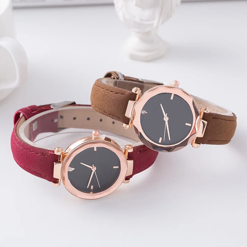 Fashion Leather Strap Women Casual Watch Ladies Quartz Watches Female Clock Wristwatch Ladies Wrist Watch Reloj Mujer
Fashion Leather Strap Women Casual Watch Ladies Quartz Watches Female Clock Wristwatch Ladies Wrist Watch Reloj Mujer