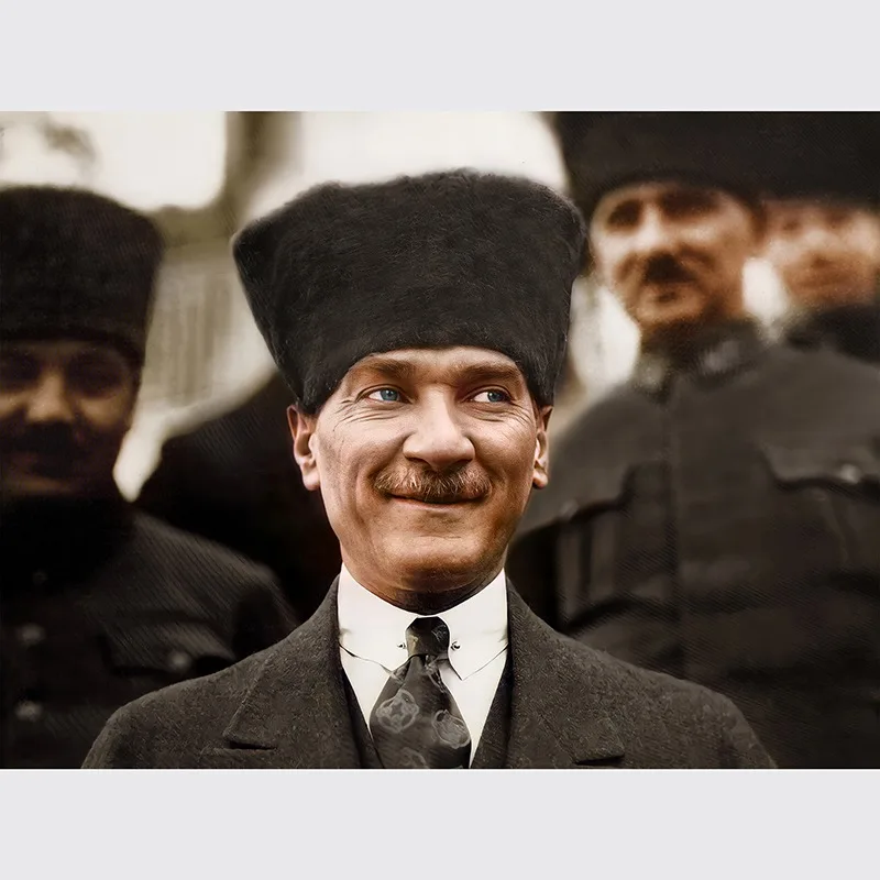 Gazi Mustafa Kemal Ataturk Kalpakl Canvas Table
Gazi Mustafa Kemal Ataturk Kalpakl Canvas Table