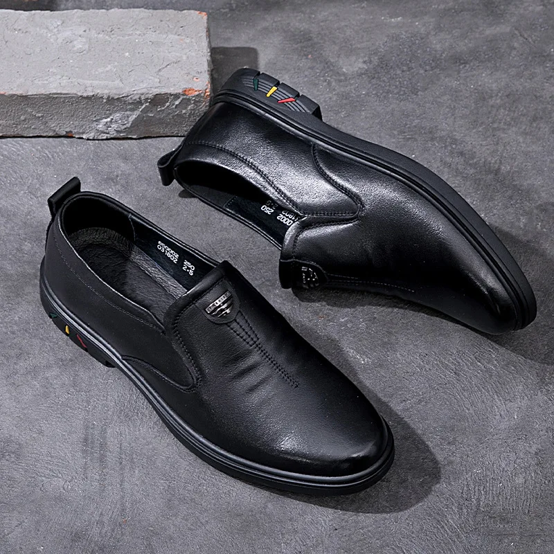 Men shoes leather men business leather shoes top layer cowhide summer 2021 new breathable leather men shoes low-top casual
Men shoes leather men business leather shoes top layer cowhide summer 2021 new breathable leather men shoes low-top casual
