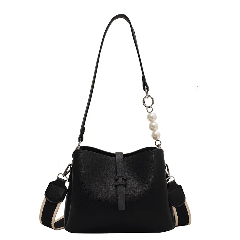 New Women's Single Shoulder Bag PU Fashion All-matching Messenger Bag Pearl Foreign Style Bucket Bag Women Purses and Handbags
New Women's Single Shoulder Bag PU Fashion All-matching Messenger Bag Pearl Foreign Style Bucket Bag Women Purses and Handbags