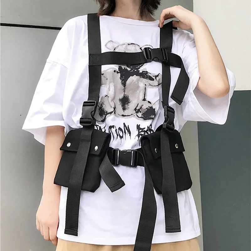 Tactical Vest 2019 Fashion Streetwear Bag For Men Hip Hop Chest Rig Bag Adjustable Multiple Pockets Canvas Men's Vest Chest Bags 
Tactical Vest 2019 Fashion Streetwear Bag For Men Hip Hop Chest Rig Bag Adjustable Multiple Pockets Canvas Men's Vest Chest Bags