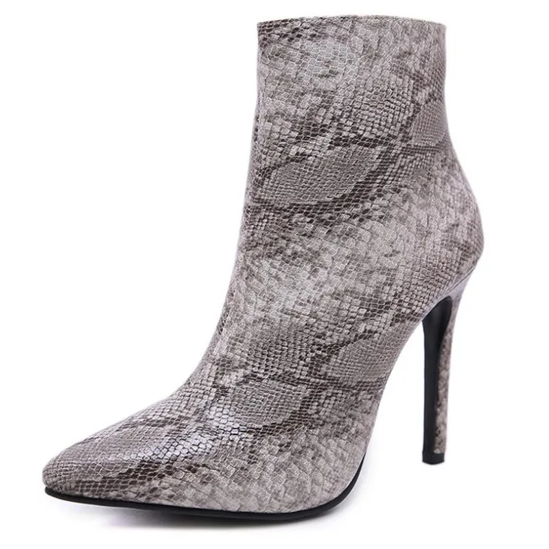 Designer New winter women's boots hot flat-bottom large size women's boots thick warm fashion casual ankle boots for women
Designer New winter women's boots hot flat-bottom large size women's boots thick warm fashion casual ankle boots for women
