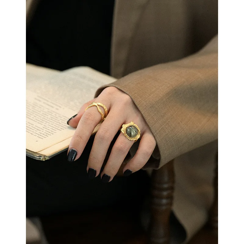 3umeter S925 Sterling Silver Ring ins minority French luxury texture white crystal opening ring women's holiday gift to lover 
3umeter S925 Sterling Silver Ring ins minority French luxury texture white crystal opening ring women's holiday gift to lover