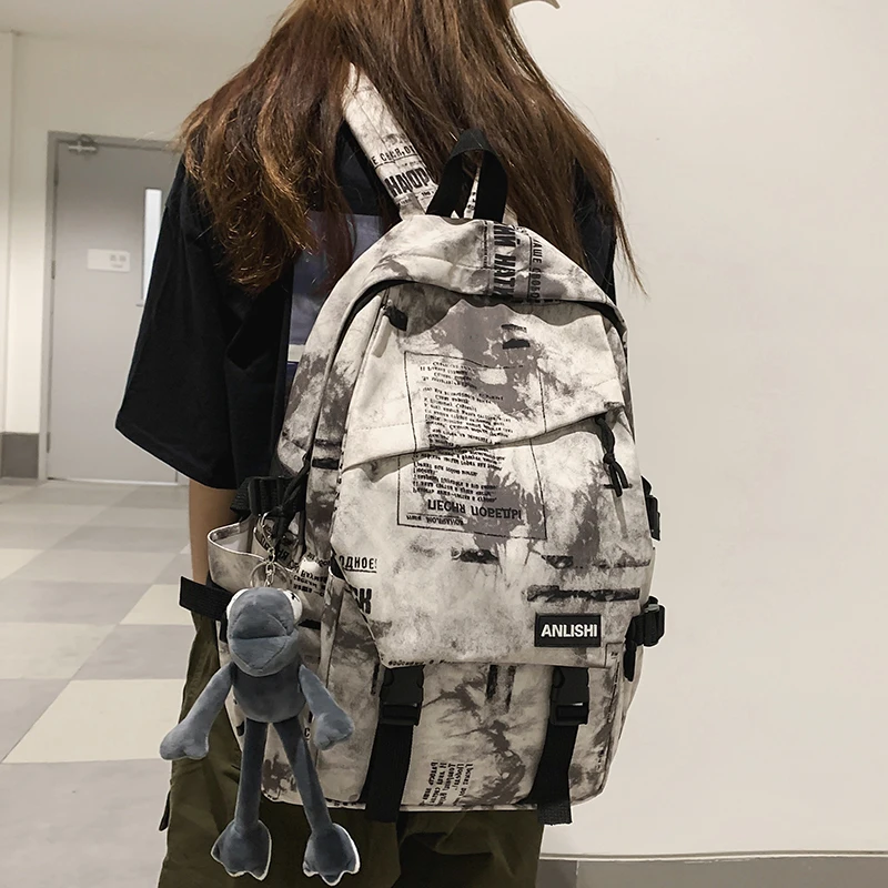 New Design Camouflage Women Backpack Large Capacity Nylon Travel Bag Korean Girls Schoolbag Simple Book Rucksack Mochilas AA0410
New Design Camouflage Women Backpack Large Capacity Nylon Travel Bag Korean Girls Schoolbag Simple Book Rucksack Mochilas AA0410