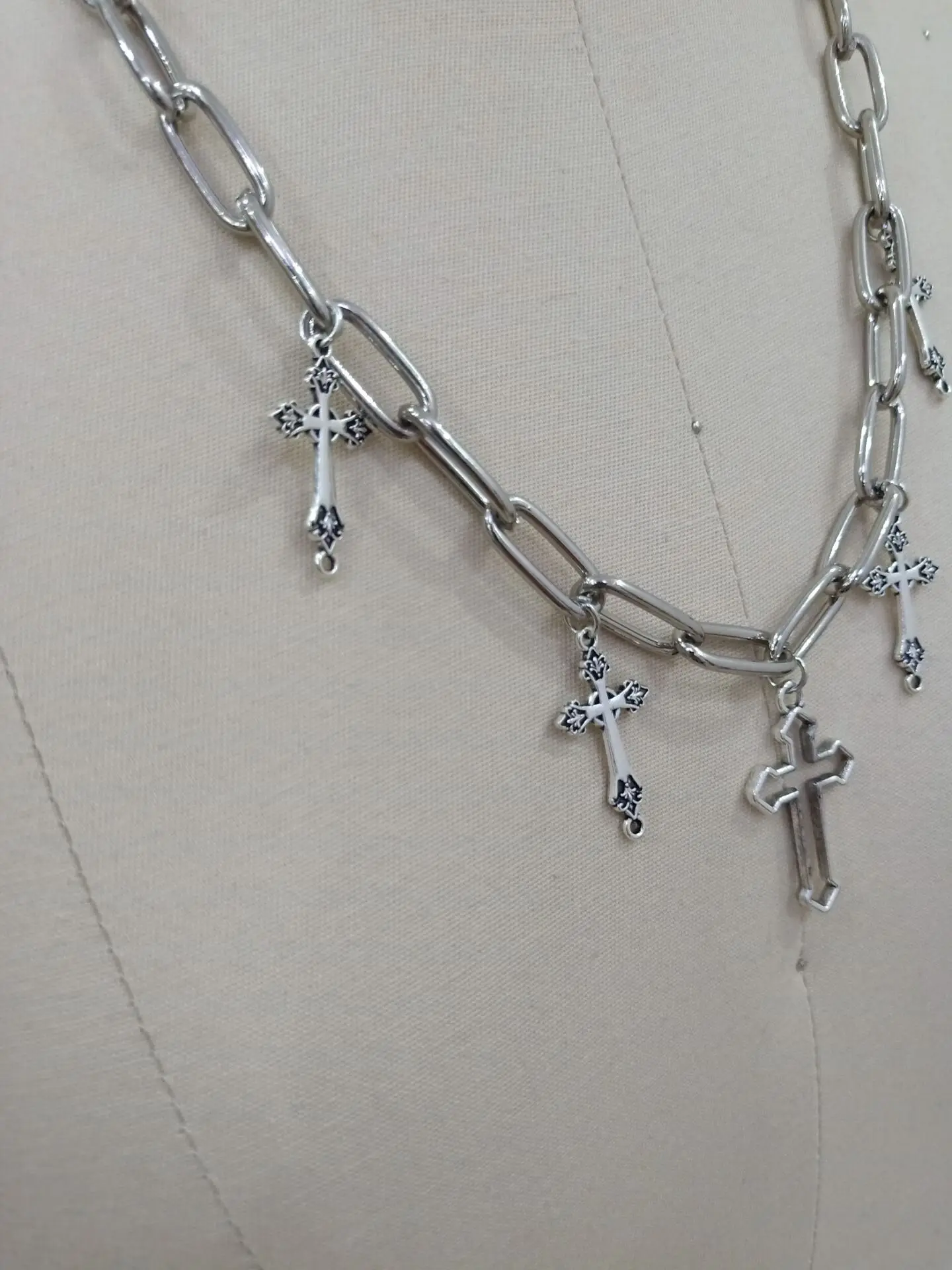 Vintage Punk Gothic Cross Pendant Necklaces Hip Hop Trendy Jewelry For Women Men Chic Statement Necklace Fashion Collier Gifts
Vintage Punk Gothic Cross Pendant Necklaces Hip Hop Trendy Jewelry For Women Men Chic Statement Necklace Fashion Collier Gifts