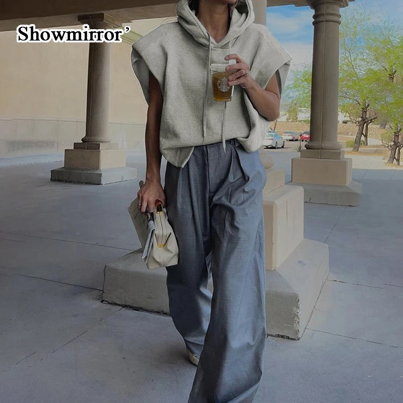ShowmirrorFashion Solid Color Hooded Sweater Pullover Short-Sleeved Loose-Fitting Casual Street Style For Women Out Wear
ShowmirrorFashion Solid Color Hooded Sweater Pullover Short-Sleeved Loose-Fitting Casual Street Style For Women Out Wear