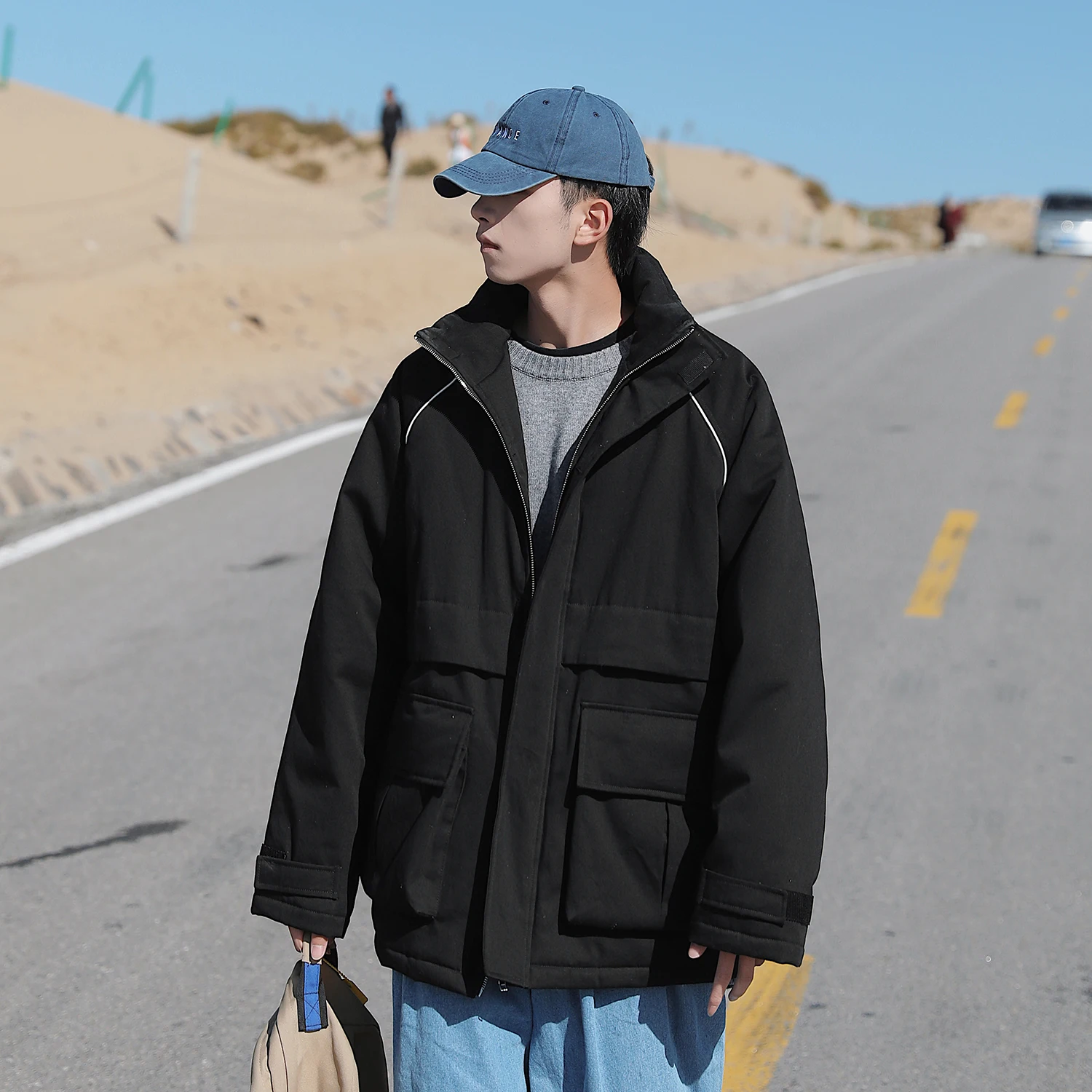 Парка мужская зимняя с капюшоном, уличная одежда в стиле хип-хоп, наполненная пухом куртка, верхняя одежда, 2021 
Парка мужская зимняя с капюшоном, уличная одежда в стиле хип-хоп, наполненная пухом куртка, верхняя одежда, 2021