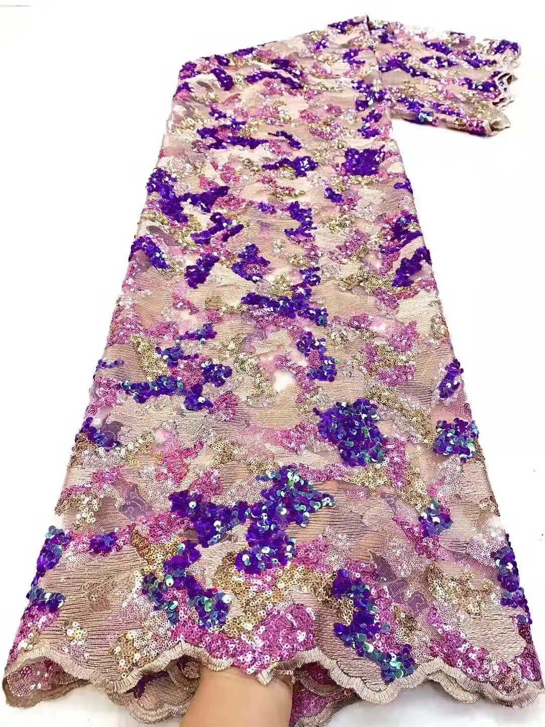 Красивая сетчатая кружевная ткань с блестками и вышивкой/Африканское кружевное вечернее платье/популярное женское платье
Красивая сетчатая кружевная ткань с блестками и вышивкой/Африканское кружевное вечернее платье/популярное женское платье