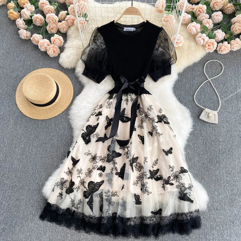 Female Mesh Patchwork Embroidery Mid-length Robe Female Puff Sleeve Vestidos De Mujer Palace Style New Summer Fairy Dress 8232
Female Mesh Patchwork Embroidery Mid-length Robe Female Puff Sleeve Vestidos De Mujer Palace Style New Summer Fairy Dress 8232