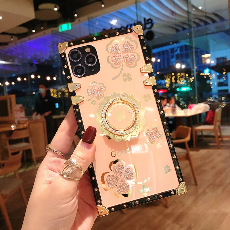 Luxury Lucky Flowers Ring Phone Case For IPhone 11 SE 2020 6 7 8 Plus XR XS MAX 12 Pro Max Case Square Diamond Soft Cover Fundas
Luxury Lucky Flowers Ring Phone Case For IPhone 11 SE 2020 6 7 8 Plus XR XS MAX 12 Pro Max Case Square Diamond Soft Cover Fundas
