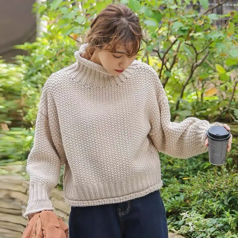 2020 Women Winter Vintage Thick Yarn Turtleneck Loose Short Sweater Edge Curl Knitted Pullover Tops Oversized Jumpers
2020 Women Winter Vintage Thick Yarn Turtleneck Loose Short Sweater Edge Curl Knitted Pullover Tops Oversized Jumpers