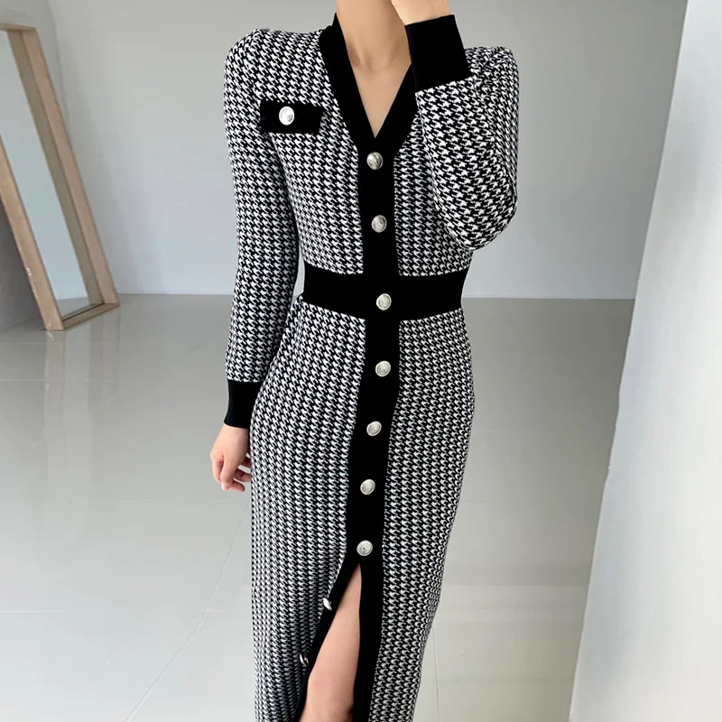 One Piece Dress Korean Chic Temperament V-neck Bird Design Slim Single Breasted Long Sleeve Knitted Dress Women Vintage Dress
One Piece Dress Korean Chic Temperament V-neck Bird Design Slim Single Breasted Long Sleeve Knitted Dress Women Vintage Dress