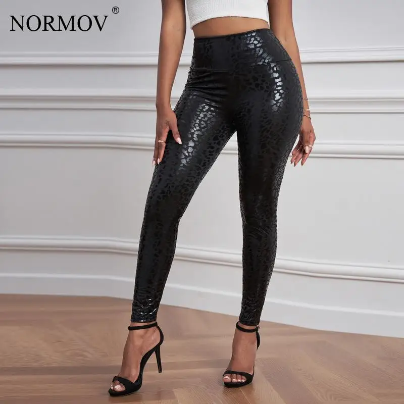 NORMOV Sexy Printed Leggings Women Pu Leather High Waist Pencil Pants Fashion Cool Girl Snake Pattern Female Tight Leggings
NORMOV Sexy Printed Leggings Women Pu Leather High Waist Pencil Pants Fashion Cool Girl Snake Pattern Female Tight Leggings