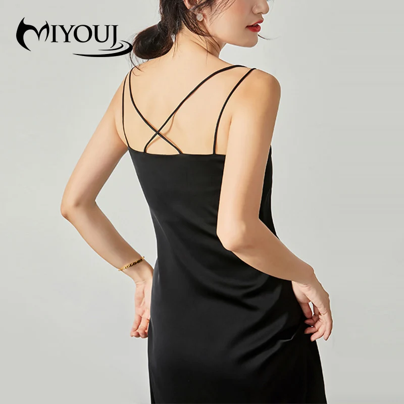MIYOUJ New European Style Satin Midi Dress Sexy Cross Strap Summer Dresses Women V-Neck Solid Clothing 2021
MIYOUJ New European Style Satin Midi Dress Sexy Cross Strap Summer Dresses Women V-Neck Solid Clothing 2021