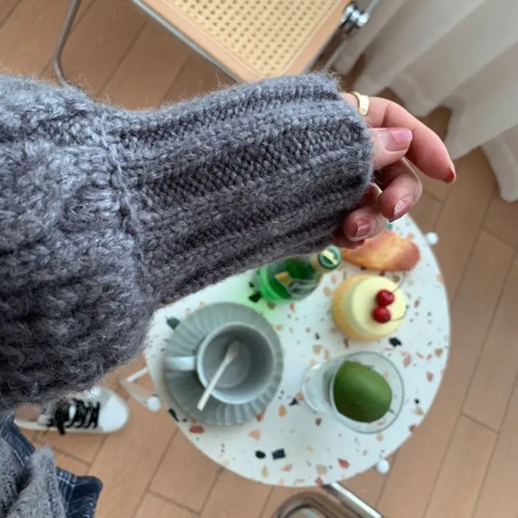 Juice Snow 2020 Autumn New All-match Solid Color Lantern Sleeve Thick Thread Twist Women's Sweater Cardigan Knitted Jacket Women
Juice Snow 2020 Autumn New All-match Solid Color Lantern Sleeve Thick Thread Twist Women's Sweater Cardigan Knitted Jacket Women