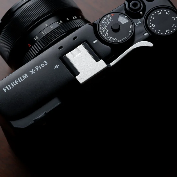 Black Silver Metal Thumb Up Grip Hand Holder Hot Shoe Cover for FujifilmX-PRO2 X-Pro3 Camera
Black Silver Metal Thumb Up Grip Hand Holder Hot Shoe Cover for FujifilmX-PRO2 X-Pro3 Camera