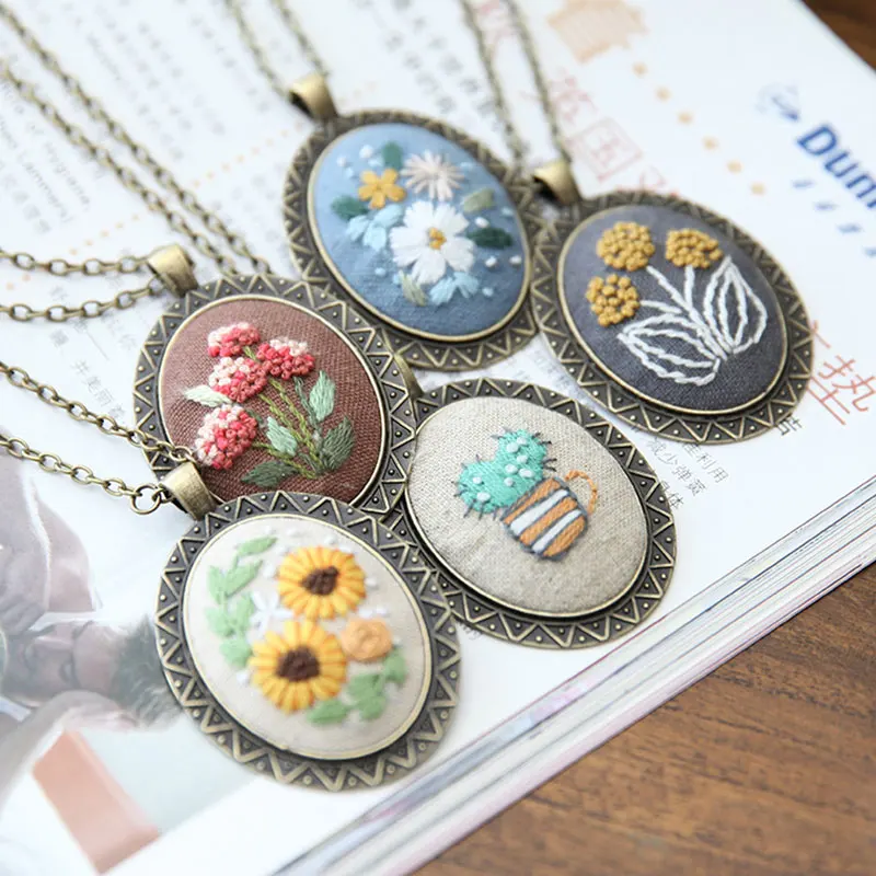 Necklace Beginner Embroidery Kit Hand Sewing Stitching Cross Stitch Ornament Tool Non-finished Product Pendants Necklace DIY
Necklace Beginner Embroidery Kit Hand Sewing Stitching Cross Stitch Ornament Tool Non-finished Product Pendants Necklace DIY