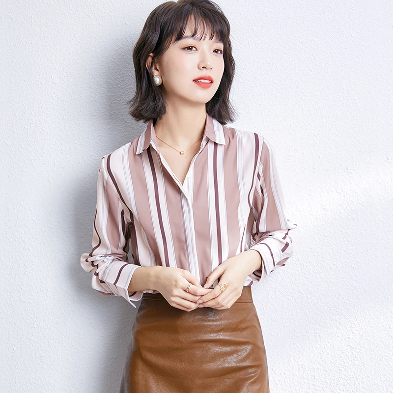 Autumn Women Striped Blouses Shirts Office Lady Lapel Shirt Tops blusas mujer de moda 2021
Autumn Women Striped Blouses Shirts Office Lady Lapel Shirt Tops blusas mujer de moda 2021