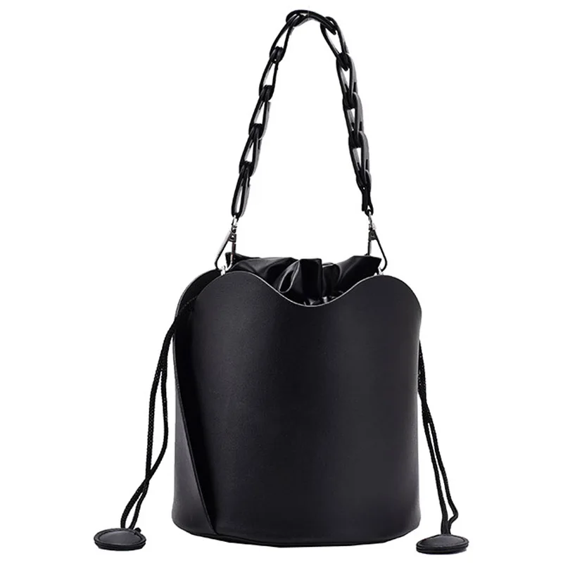 Web celebrity retro small bag for women's autumn/winter 2021 new fashion hot style cross-body bag niche design bucket bag
Web celebrity retro small bag for women's autumn/winter 2021 new fashion hot style cross-body bag niche design bucket bag