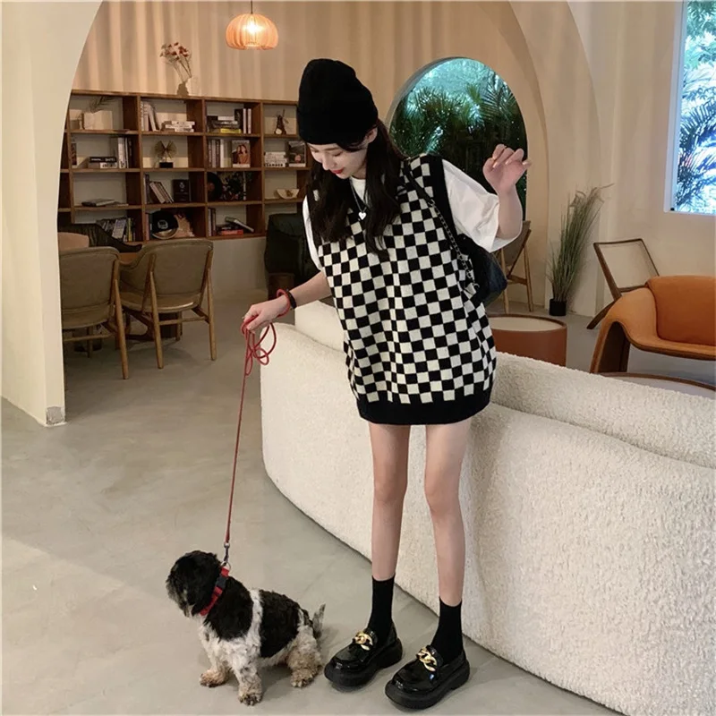 Japanese Mori Girly Black Blue Lattice Women'S Sweater Vest Autumn Vintage Casual Lazy Pullover V-Neck Knitt Lady Sweater Mujer
Japanese Mori Girly Black Blue Lattice Women'S Sweater Vest Autumn Vintage Casual Lazy Pullover V-Neck Knitt Lady Sweater Mujer