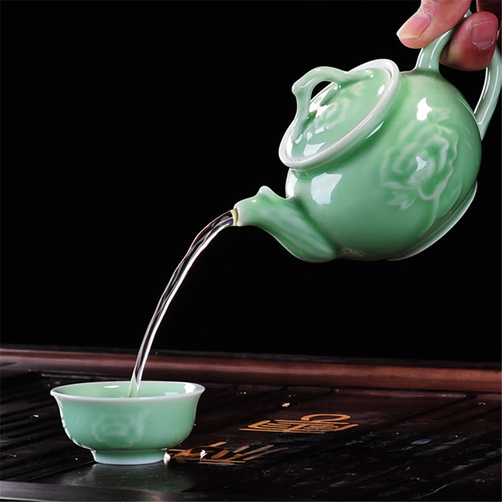 

Teapot for Travel Home and Kitchen 5 fl oz Porcelain Coffee Drinkware Engraved with Peony Chinese Kung Fu Tea Ceramic Tableware