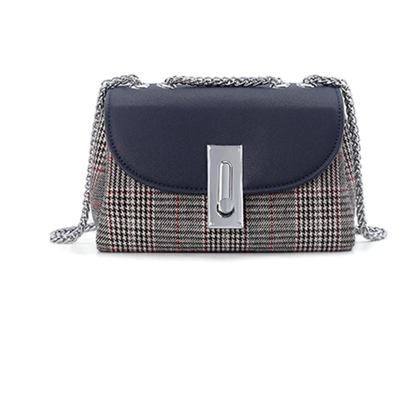 Postman's Bag Canvas chain Single Shoulder Messenger Bag lock lock classic color matching women's bag small square bag
Postman's Bag Canvas chain Single Shoulder Messenger Bag lock lock classic color matching women's bag small square bag