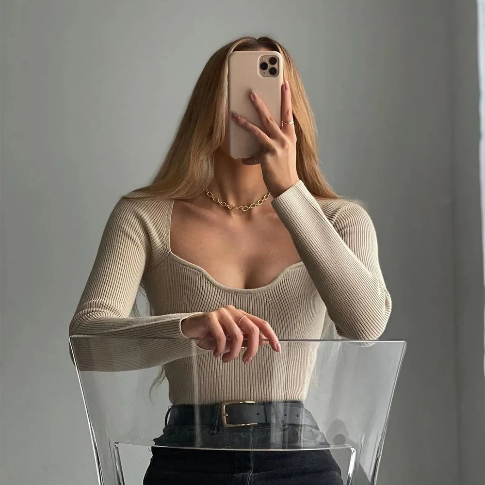 2021 New Women Knit Sweater Top Long sleeve heart-neck Casual Fashion Woman Slim-fit Tight Knitted sweaters Pullover Tops
2021 New Women Knit Sweater Top Long sleeve heart-neck Casual Fashion Woman Slim-fit Tight Knitted sweaters Pullover Tops