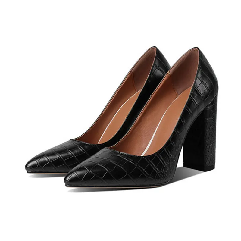 European and American Business Women's Shoes Large 34-43 High-heeled Single Shoes Pointed Professional Spring and Autumn Shoes
European and American Business Women's Shoes Large 34-43 High-heeled Single Shoes Pointed Professional Spring and Autumn Shoes