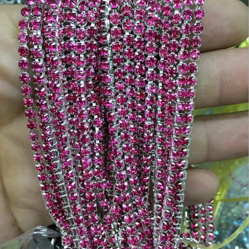 Розовый, красный, 10 ярдов, DIY Стразы, цепочка, плотная Серебряная подошва, швейные стразы s для украшения одежды
Розовый, красный, 10 ярдов, DIY Стразы, цепочка, плотная Серебряная подошва, швейные стразы s для украшения одежды