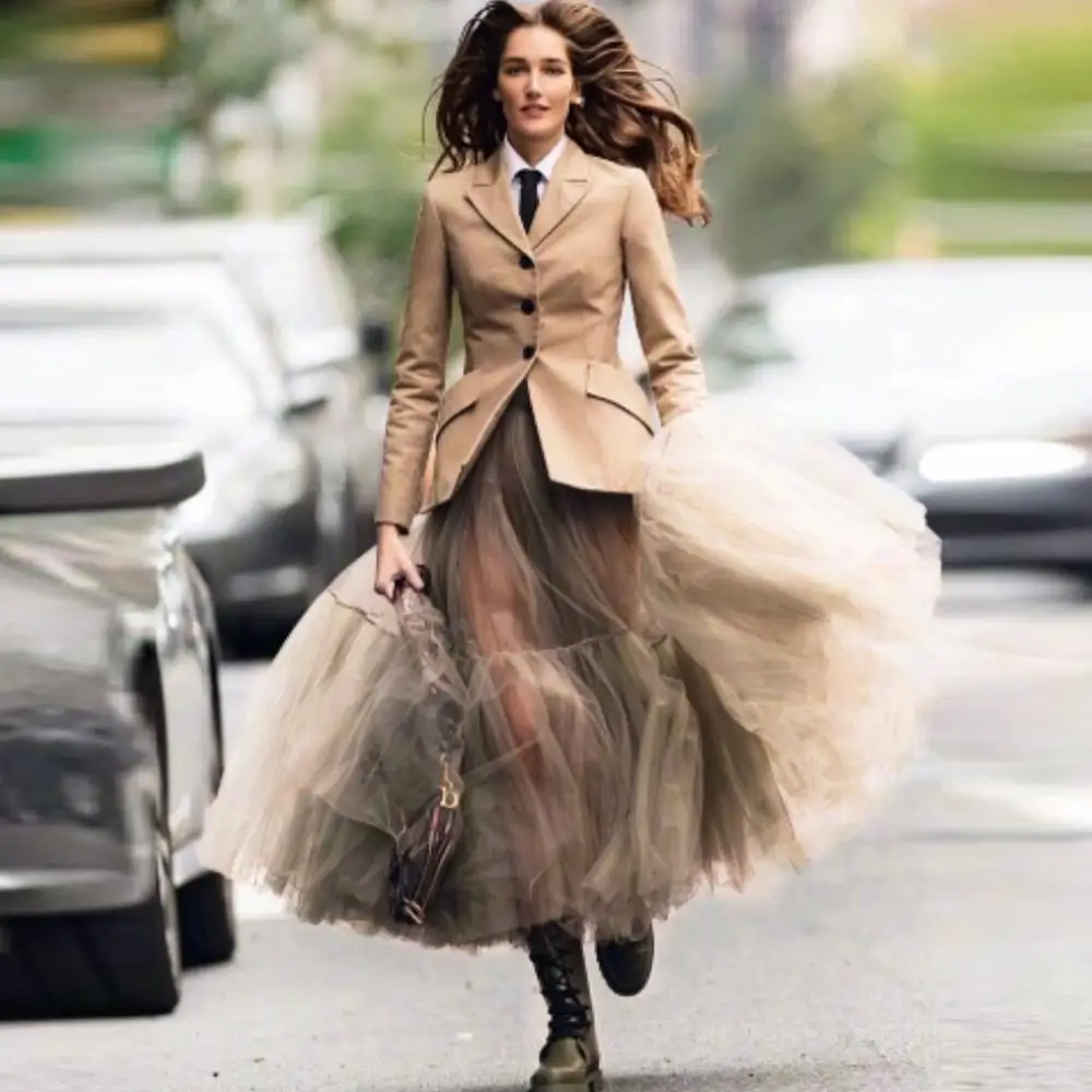 2021 New Suit Tulle Skirts Women Fashion Ruffled Tulle Skirt Long Maxi See Through Sheer Girls Party Prom Dressing Skirt
2021 New Suit Tulle Skirts Women Fashion Ruffled Tulle Skirt Long Maxi See Through Sheer Girls Party Prom Dressing Skirt