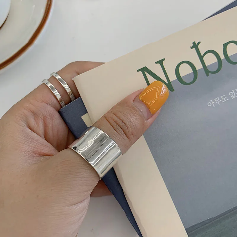 Thumb Rings For Women And Men Big Smooth Wide Ring Ladies Elegant Charms Finger Ring Silver Color Fashion Finger Jewelry
Thumb Rings For Women And Men Big Smooth Wide Ring Ladies Elegant Charms Finger Ring Silver Color Fashion Finger Jewelry