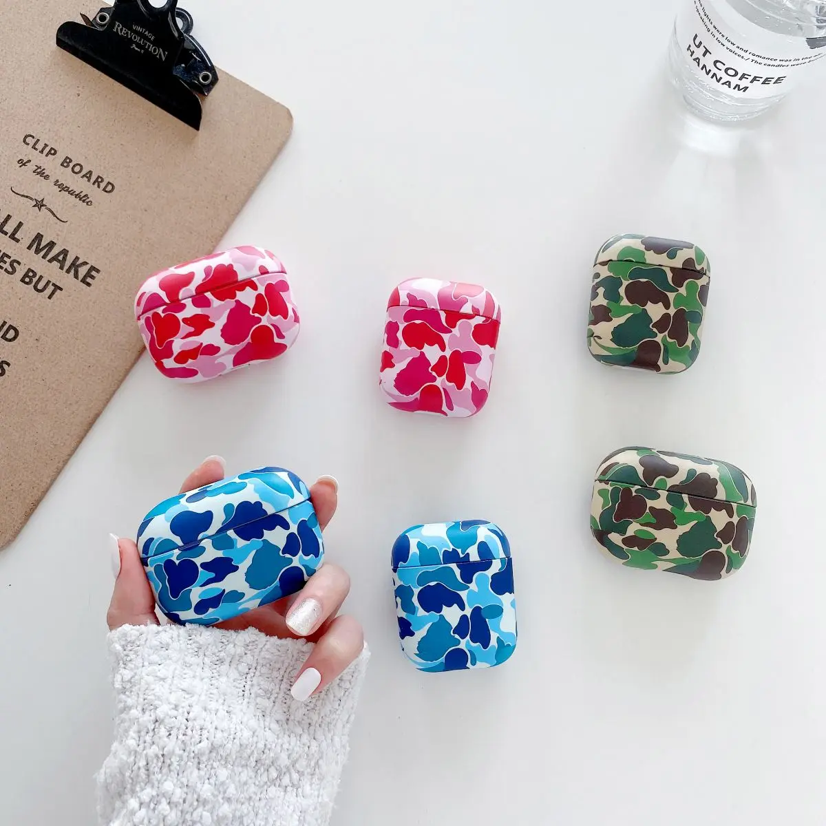 Camouflage Water Sticker Headphone Case
Camouflage Water Sticker Headphone Case