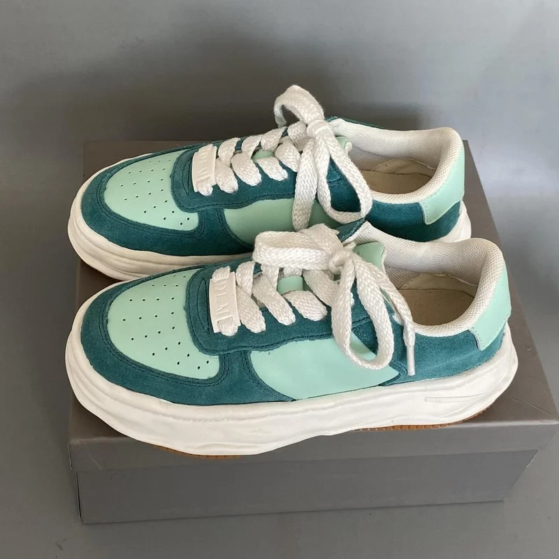 QWEEK Women Sneakers Platform Flat Buffalo Casual Sports Shoes Vintage Korean Vulcanize Trainers Running Spring Autumn Rubber
QWEEK Women Sneakers Platform Flat Buffalo Casual Sports Shoes Vintage Korean Vulcanize Trainers Running Spring Autumn Rubber