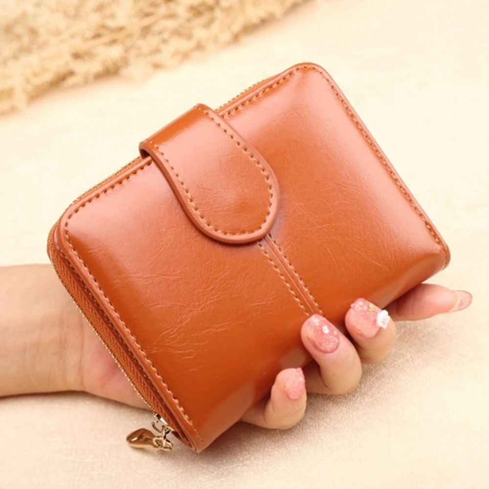 2020 Korean Purse Women's Short Wallet Pu Oil Wax Leather Clutch Bag Small Card Package
2020 Korean Purse Women's Short Wallet Pu Oil Wax Leather Clutch Bag Small Card Package